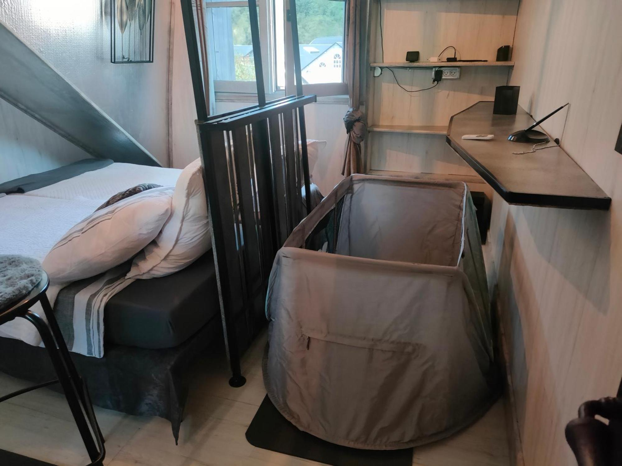 2Ch 4Pers Matelas M De Forme Kitchenette Sdb Wc Au Calme Cote Jardin チュール エクステリア 写真