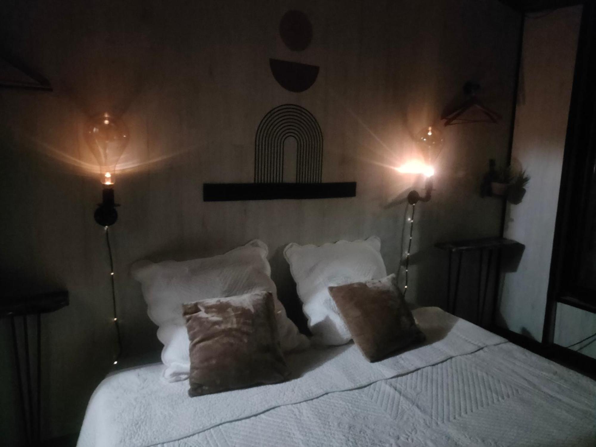 2Ch 4Pers Matelas M De Forme Kitchenette Sdb Wc Au Calme Cote Jardin チュール エクステリア 写真